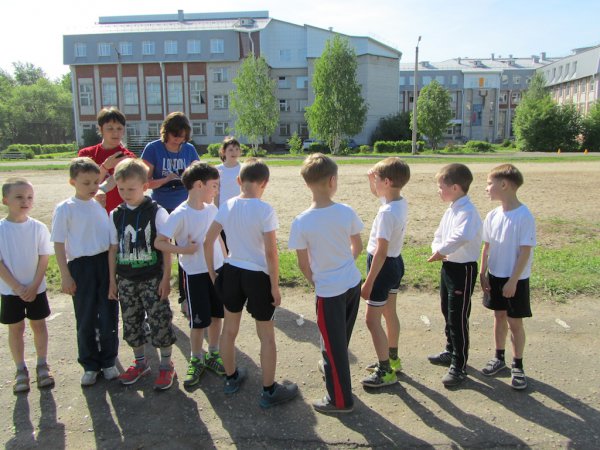 Первенство начальной школы по лёгкой атлетике среди 2 классов